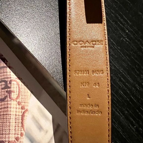 Narrow coach belt, size large. Brand new with tags. - Picture 5 of 6
